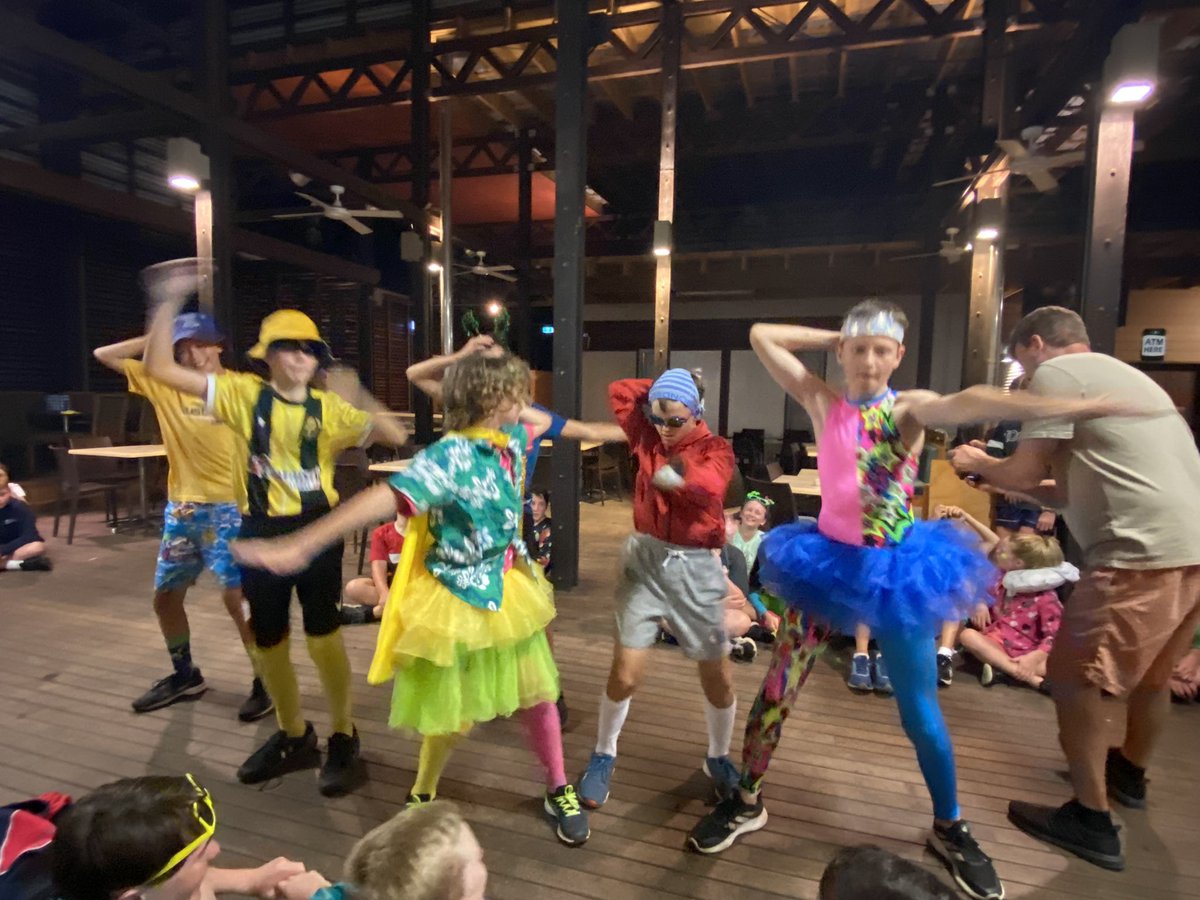 OakleighSS's tweet photo. Fashions on the field #year6oakleighssnoosa2021 https://t.co/rnNIJqPuL2