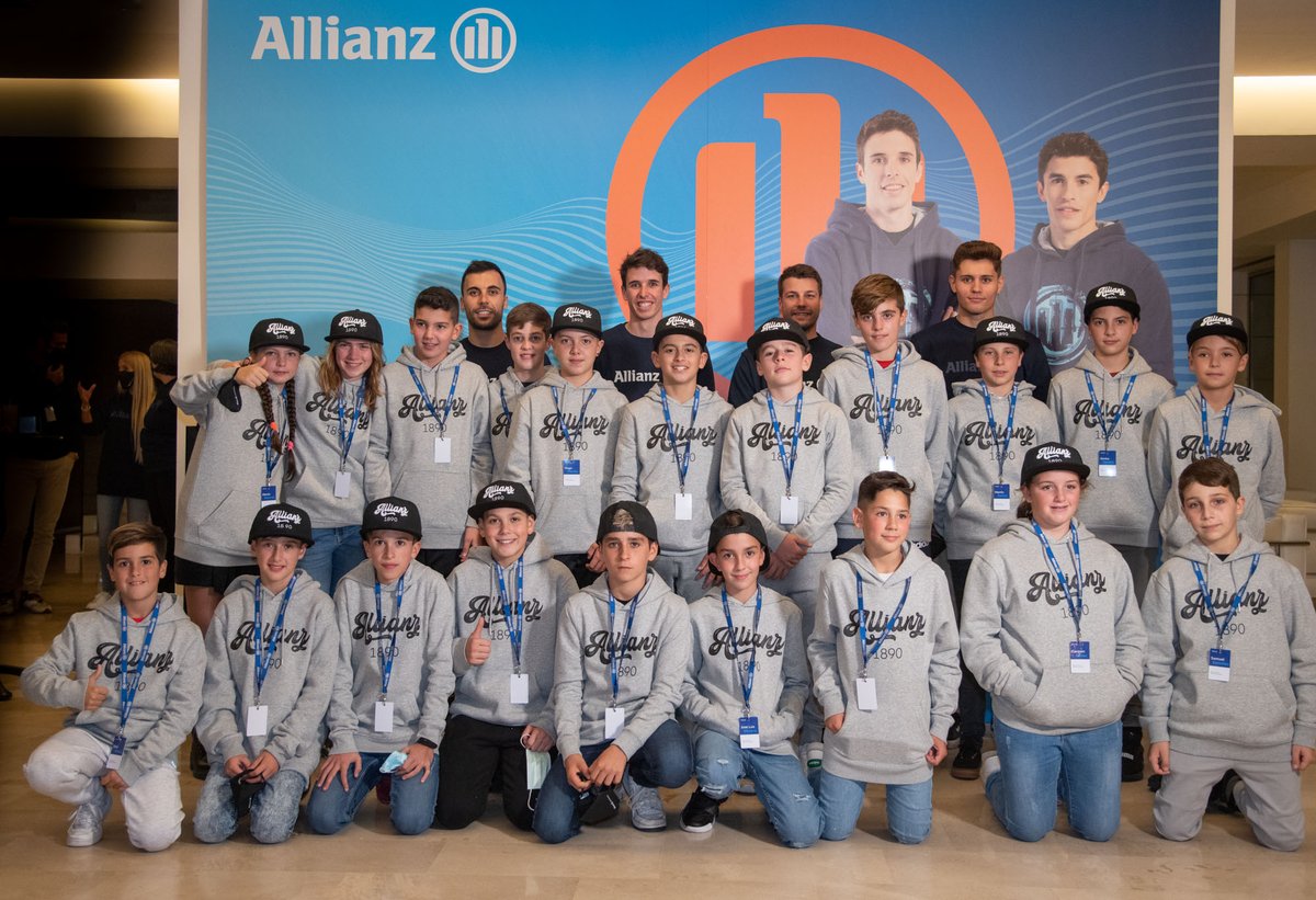 Arrancamos la 6ª edición del Allianz Junior Motor Camp, nuestro campus de motor con <a href="/marcmarquez93/">Marc Márquez</a> y <a href="/alexmarquez73/">Alex Márquez</a>. Después de que en 2020 no pudiera celebrarse por la pandemia, este año disfrutamos de nuevo del rugir de los motores en <a href="/motocros_rufea/">Circuit Rufea</a>. 
#AllianzMotorCamp21