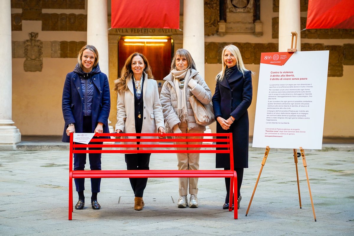 UniPadova's tweet photo. #panchinarossa, un segno per non dimenticare il sacrificio e sofferenza delle donne. Unipd per il diritto allo studio e futuro delle donne afgane: un impegno verso le donne di ogni nazionalità, etnia o credo religioso.

La loro libertà è la tua libertà  > https://t.co/rWeTUuVeMM https://t.co/ZRJLXBySpG