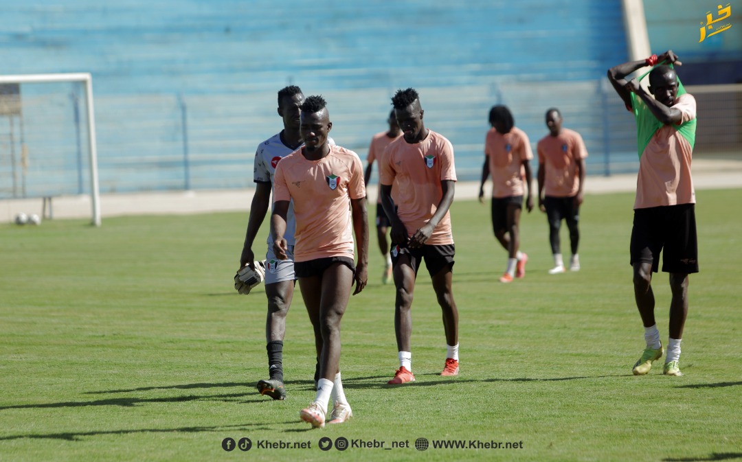 khebr_net's tweet photo. #المنتخب_السوداني #صقور_الجديان اجرت تدريباً صباح اليوم الخميس على ان يخلد اللاعبون للراحة يوم غد الجمعة وتدريب اخير يوم السبت قبل المغادرة للدوحة للمشاركة في بطولة #كأس_العرب (فيفا) بقطر ٢٠٢١
#خبر
#خبر_وما_وراء_الخبر https://t.co/zo9iJipn4G