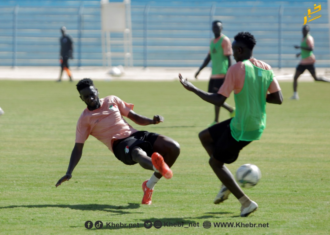 khebr_net's tweet photo. #المنتخب_السوداني #صقور_الجديان اجرت تدريباً صباح اليوم الخميس على ان يخلد اللاعبون للراحة يوم غد الجمعة وتدريب اخير يوم السبت قبل المغادرة للدوحة للمشاركة في بطولة #كأس_العرب (فيفا) بقطر ٢٠٢١
#خبر
#خبر_وما_وراء_الخبر https://t.co/zo9iJipn4G