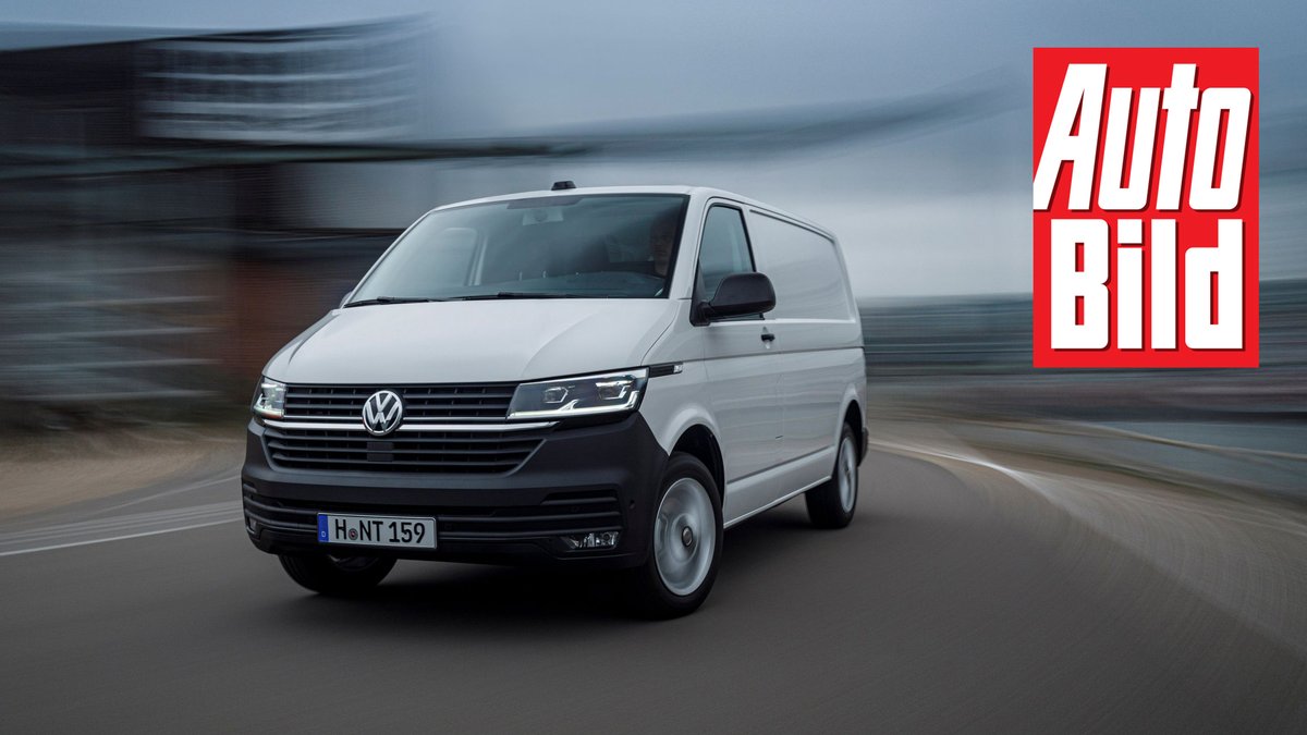 VWCV_news's tweet photo. And the next 🏆: Readers of @autobild voted for the best company cars of the year. And the fourth time in a row, they opted for the #T6_1 Transporter in the transporter class.
#TeamVWCV #WeTransportSuccessFreedomFuture #VWN #VWCV https://t.co/CA3tJoFZaz