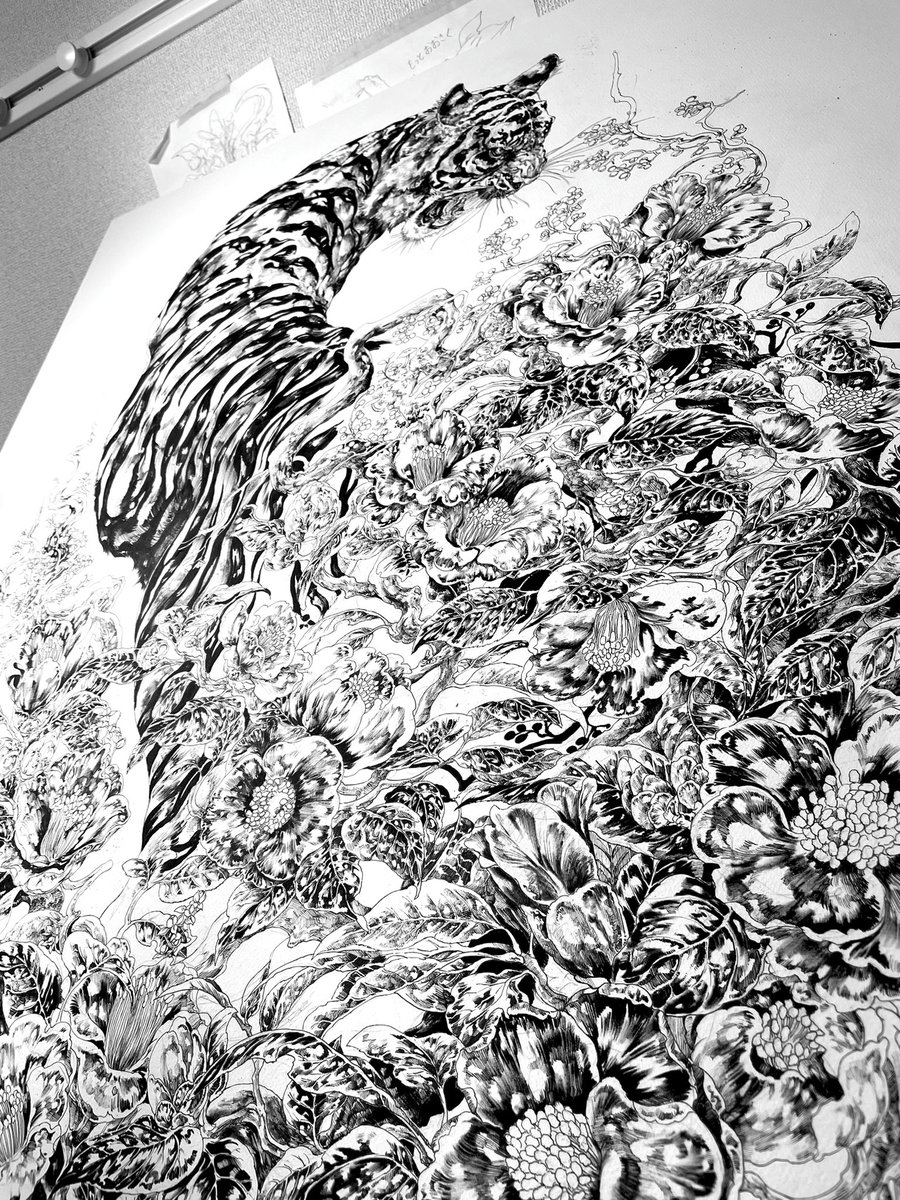 ペンのモチベがもう上がらないので、着色しながら描き足していく感じにします… 