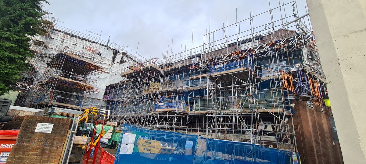 skillcrown_Ltd's tweet photo. We've been making great progress #redeveloping a vacant former 1960s office #building in #PettsWood into 25 #newapartments for Epicho Homes. The work includes converting the existing offices and a part one, part two-storey #roofextension. Find out more: https://t.co/pT0dgsFYuR https://t.co/mFHgBrJbW2