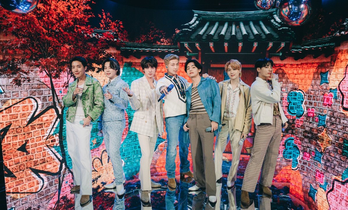 [‼️] Bugün eğer Twitter'dan MAMA "Dünya Çapındaki Hayranların Seçimi" oylamasında BTS'e oy vermediyseniz bu tweeti retweetleyin.

⭐ Günlük yalnız 1 oy hakkınız var!
#MAMAVOTE #BTS

Siteden oy vermek için: mama.mwave.me/en/vote?s=09