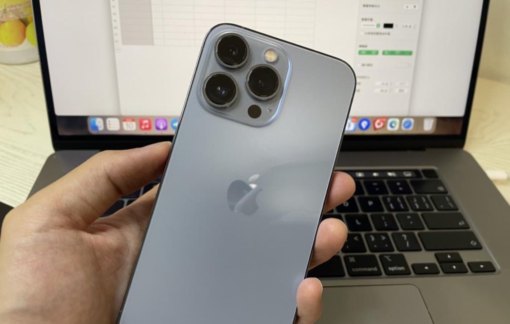 开通推特两周认识不少新朋友，粉丝破10K，抽个奖玩玩！

iPhone13 Pro Max 256G #Giveaway Open Up!🎁

-Follow @KunyunLi 
-RT &amp; tag 3 friends

iPhone 13 ProMax 256G #抽奖 开启！🎁
-关注@KunyunLi 
-转发并@ 3个朋友
-截止时间/End 
23:59 UTC, December 3rd

Sponsor:<a href="/DealeanCapital/">Dealean Capital</a>