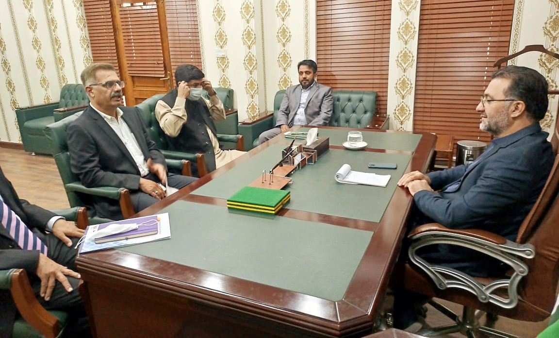 SNGPakistan's tweet photo. SNG Team chaired by Mujib Khan, Project Director, met Advisor on Excise & Taxation, Khyber Pakhtunkhwa @Khaliqur589 and Secretary ET&NC to discuss and review the strategic reforms in the dept with technical assistance from @FCDOGovUK funded SNG Program. #BetterServiceDelivery https://t.co/wiZZwr9SAt