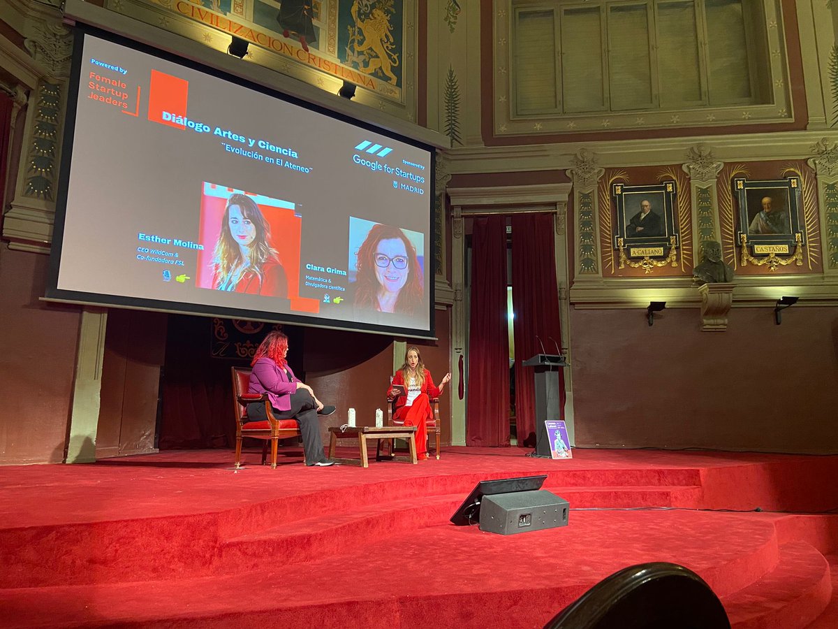 LauraLacarra's tweet photo. ¡Qué pena haberme perdido el cojoevento de @FemalestartupsL #foundersDay! 😭😭😭 Fundadoras como la copa de un pino: @Pepitamarin @laulozlom @Leirum22 @E_Molina_ @SilviaRivela @ClaraGrima o @marta_caparros entre otras. ¡Exitazo! ¿Habrá 2da edición? Fotos de @FemalestartupsL https://t.co/jHW7dvWR23
