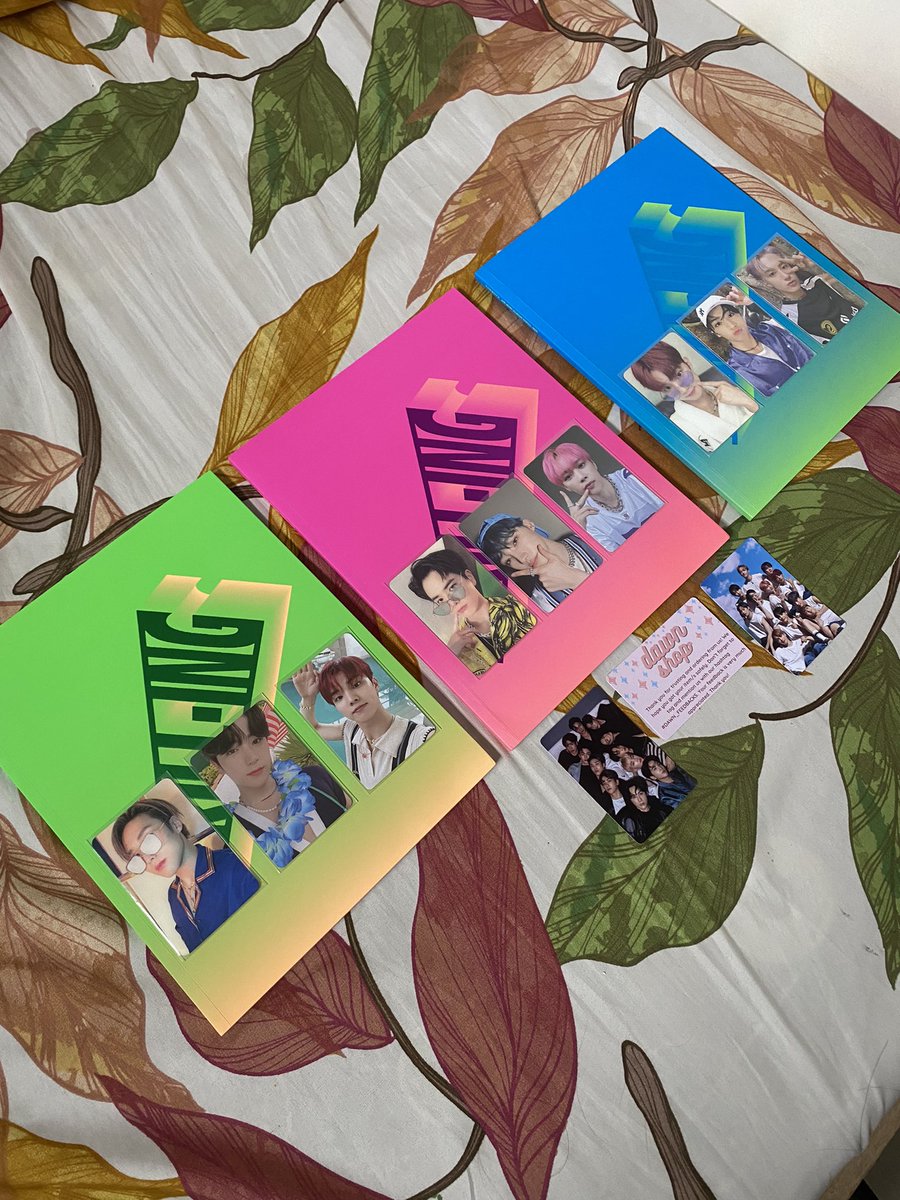 cobiebaes's tweet photo. my thrilling albums finally came home! so in love w my pulls grabe. thank you so much for the smooth transaction n perfect packaging @DAWNSHOP_PH my albums came home safe hehe ❤️ https://t.co/rk4lS5xt2b