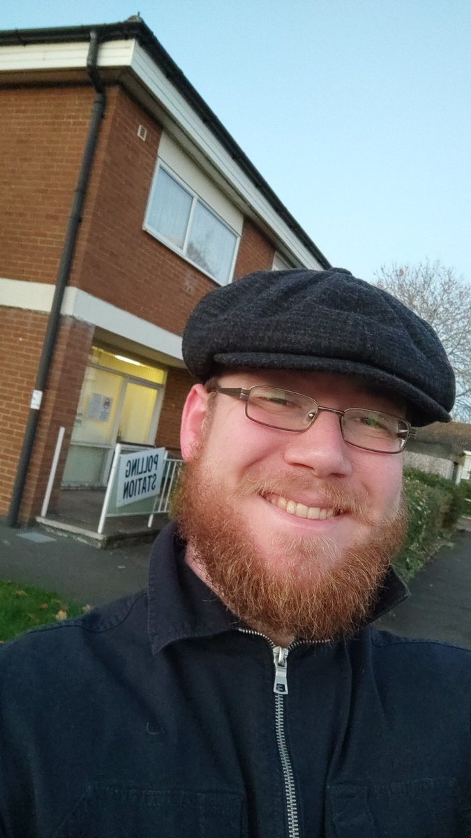 jamie4barpool's tweet photo. At Sunnyside Court polling station in #Nuneaton #Barpool #byelection Hoping for a Conservative win 👍👍 https://t.co/ZF3YoerWlN