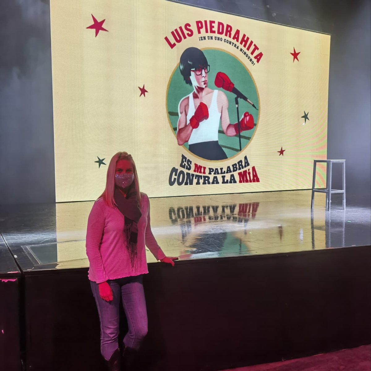 VickyVich's tweet photo. Los shows de @PiedrahitaLuis me fascinan, porque combinan humor, emoción, reflexión, risas, crítica y alguna lagrimilla... 🤗❤️🎙️
:
#LuisPi #ElReyDeLasCosasPequeñas #MiPalabraContraLaMía #StandUpComedy @FesJaja_ @SonAmarMallorca https://t.co/0cHZypnZdQ