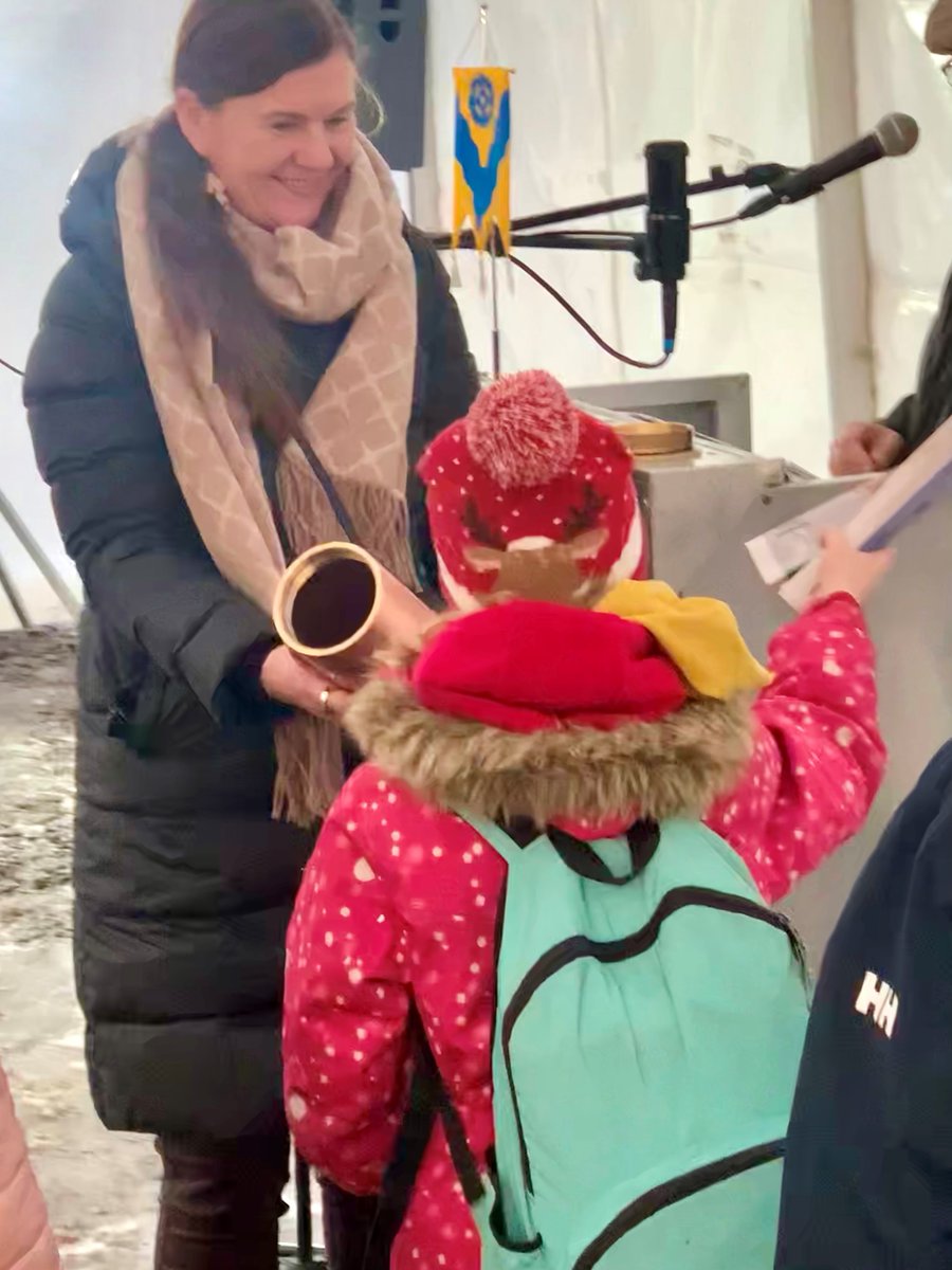 Eilen muurattiin Etelä-Nummelan koulu- päiväkoti- ja nuorisotilojen peruskivi. Samaan aikaan rakentamisen kanssa luomme pedagogisen johtamisen ja toiminnan mallia taloon. Muuttamaan päästään 1/24. #LYK #varhaiskasvatus #opetus #nuva #nuorisotyö #sivistys <a href="/VihdinKunta/">Vihdin kunta</a> <a href="/vihdinnuva/">Vihdin Nuva</a>