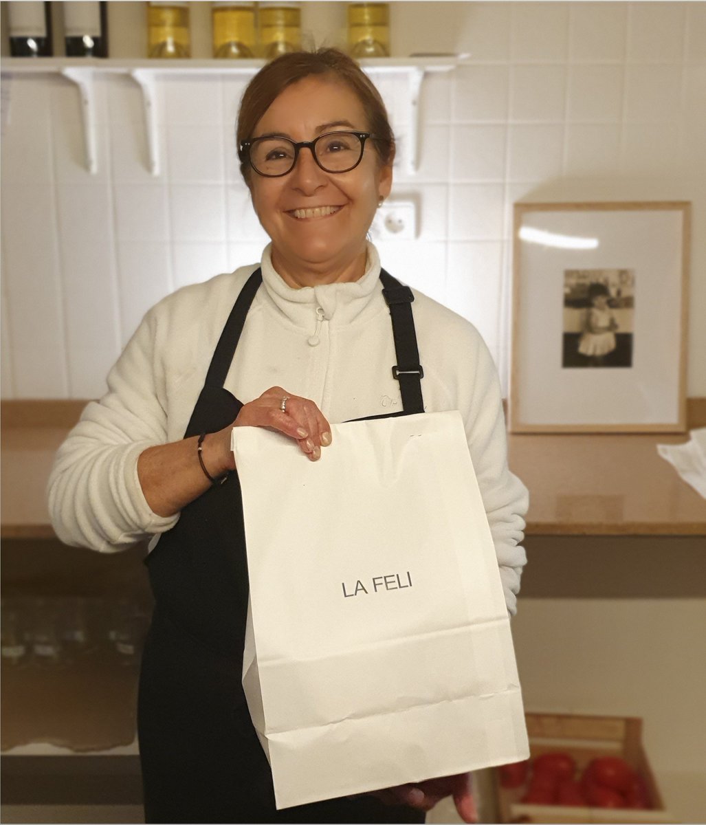MarcBoines's tweet photo. Dimecres 24 .Nit de Burgers de la Feli . Al nou local obert al carrer Watt 104. #lafeli #lasburgersdelafeli https://t.co/fib2Ig3PK4