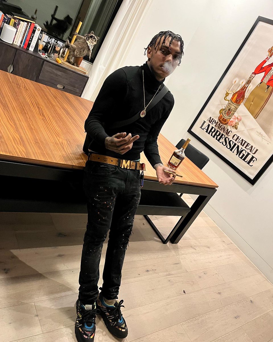 lilPrettyy____'s tweet photo. https://t.co/aMlXmdwv0i