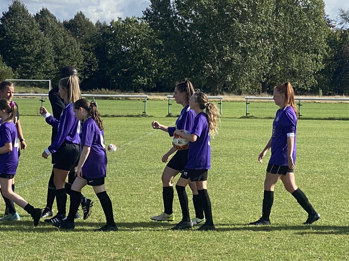 So tonight is open training night at Westfield’s sports centre. Tolpittts Lane, Watford. Come and join Garston Ladies 1st team for a free session!!! <a href="/GarstonLadiesFC/">Garston Ladies FC 💙</a> <a href="/BHWGFL/">Bed's & Hert's Womens Football League</a> <a href="/WF_East/">Women's Football East</a>