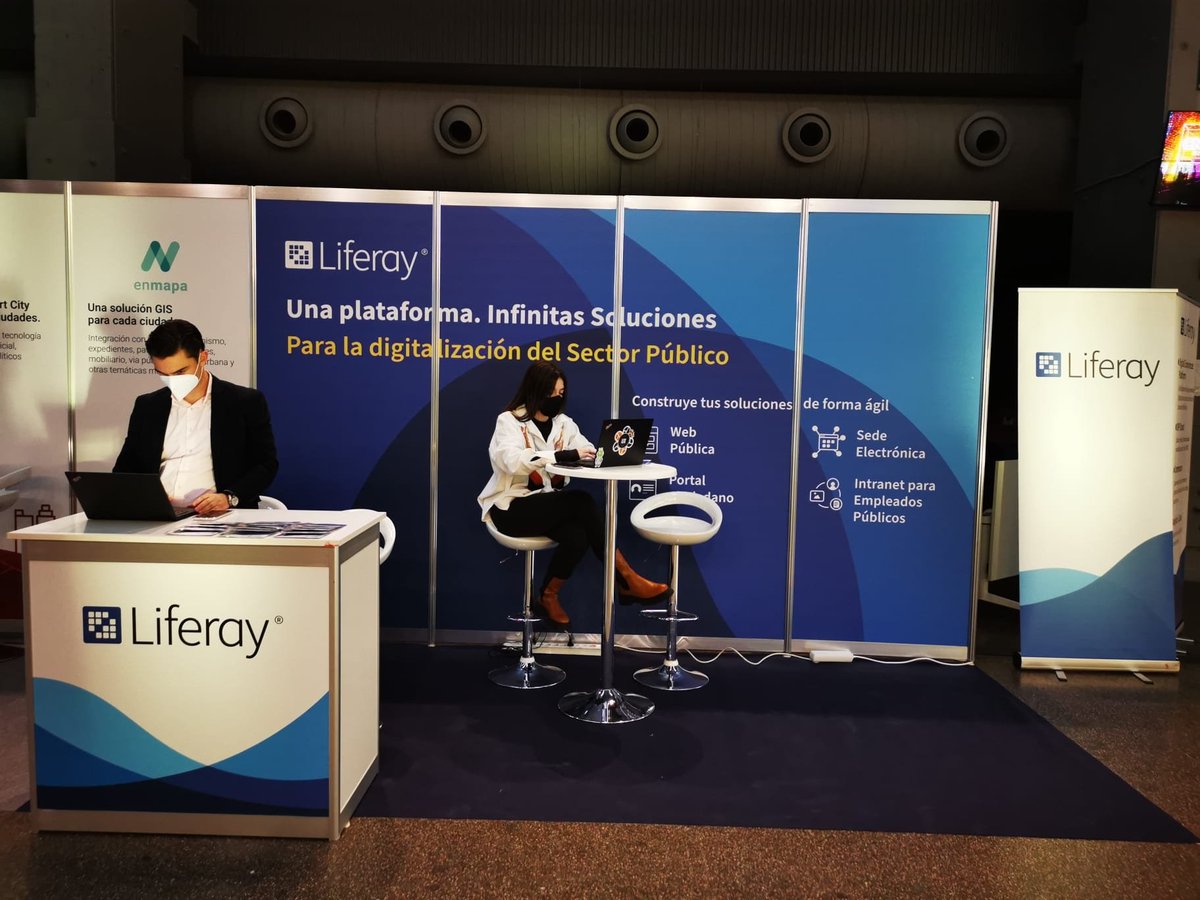 Liferay_es's tweet photo. Ya estamos listos en nuestro stand en #CNIS2021 para explicarles a los asistentes cómo podemos ayudarles para optimizar sus #experienciasdigitales https://t.co/u5M9GMVfGu