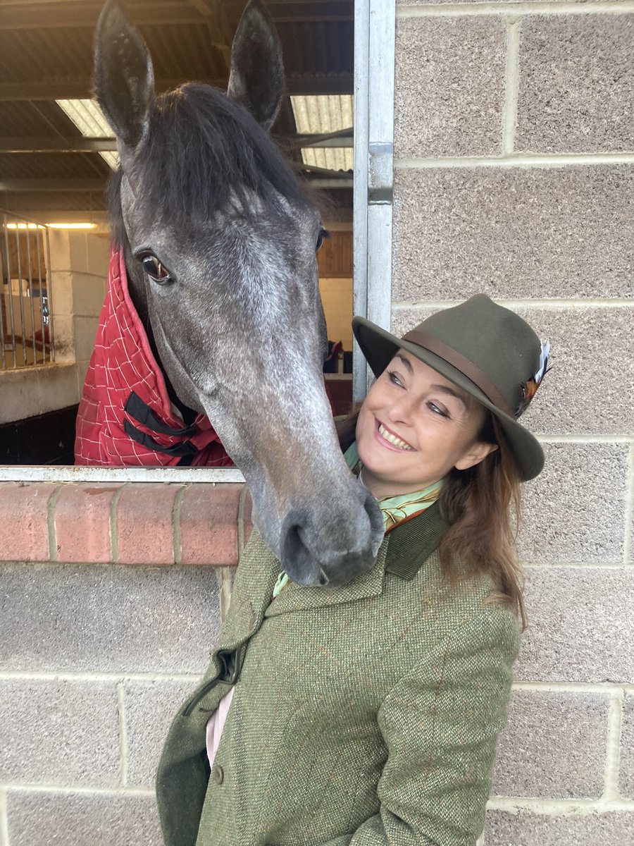 Tim Dellor (@timdellor) on Twitter photo In Lambourn <a href="/OliverSherwood/">Oliver Sherwood</a> superb new yard - ahead of a big weekend <a href="/NewburyRacing/">Newbury Racecourse</a> - he knows all about winning the feature race. Many Clouds in 2014. Full coverage on <a href="/BBCBerkshire/">BBC Berkshire</a> with <a href="/PerfectDay4/">Sasha Thorbek</a> and @willow1871 In Lambourn <a href="/OliverSherwood/">Oliver Sherwood</a> superb new yard - ahead of a big weekend <a href="/NewburyRacing/">Newbury Racecourse</a> - he knows all about winning the feature race. Many Clouds in 2014. Full coverage on <a href="/BBCBerkshire/">BBC Berkshire</a> with <a href="/PerfectDay4/">Sasha Thorbek</a> and @willow1871