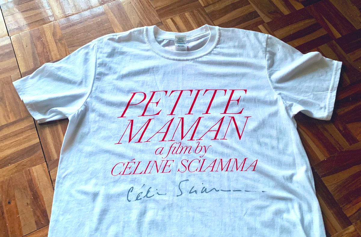 90minfilmfest's tweet photo. Pals, we’ve got a #PetiteMaman t-shirt SIGNED by Céline Sciamma to give away 🖊 Simply follow and RT to enter! ✉️ Listen to Céline on our latest pod here: https://t.co/Xy1OxvTZj0 🔊 https://t.co/qoIy9qAEut