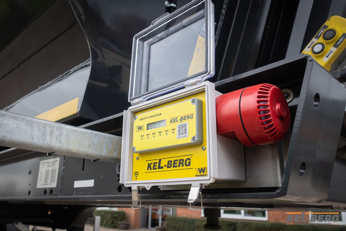 Kel_Berg's tweet photo. The first of 14 T100 steel tipping trailers delivered to Clive Hurt / Fox Brothers in Leyland. Thanks to Ian for working with Kel-Berg, we appreciate your business.
#aggregates #kelberg #edbro #jost #construction #constructionuk #trailers https://t.co/bp53Dm9KuG