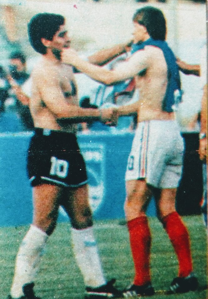 Sachk0's tweet photo. This is the mural at @FKRadnik’s Gradski Stadion in Surdulica.

Diego Maradona x Dragan ‘Piksi’ Stojkovic.

Radnik unveiled Diego’s mural after his death and added Piksi following Serbia’s qualification for the World Cup in Qatar.

🙌

@FSSrbije https://t.co/xUtWtXVkG8