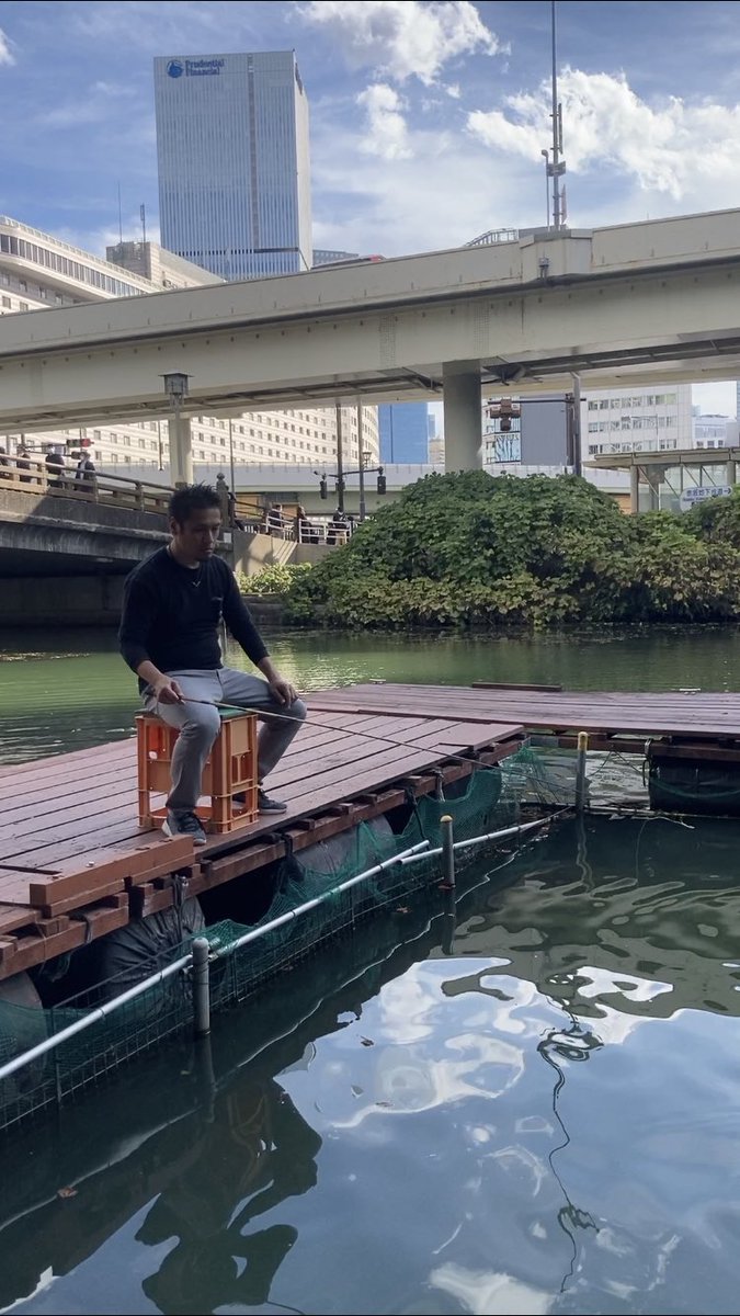 I visited Benkei Fishing Club in Akasakamitsuke.
We can fish many different types of fish such as carp.
We can fish at the fish pond and also fish from the boat.
Fish pond is for beginners and boat for advances
Everyone can enjoy in Benkei Fishing Club.
#fish #pond #nature #boat