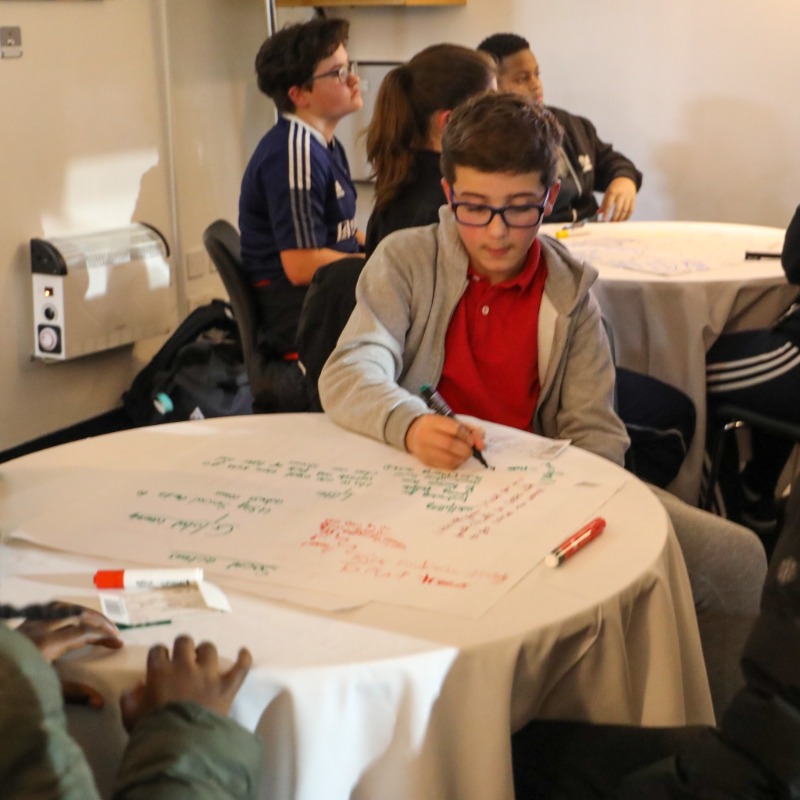 FulhamFCFound's tweet photo. ⚽ Kicks Youth Forum ⚽

Last night participants from our #PLKicks programme attending a Youth Forum event at Craven Cottage prior to #FULDER 

There were some fantastic ideas shared that will be implemented into future https://t.co/ikW4zWjqEe sessions! https://t.co/MyplntoCTH