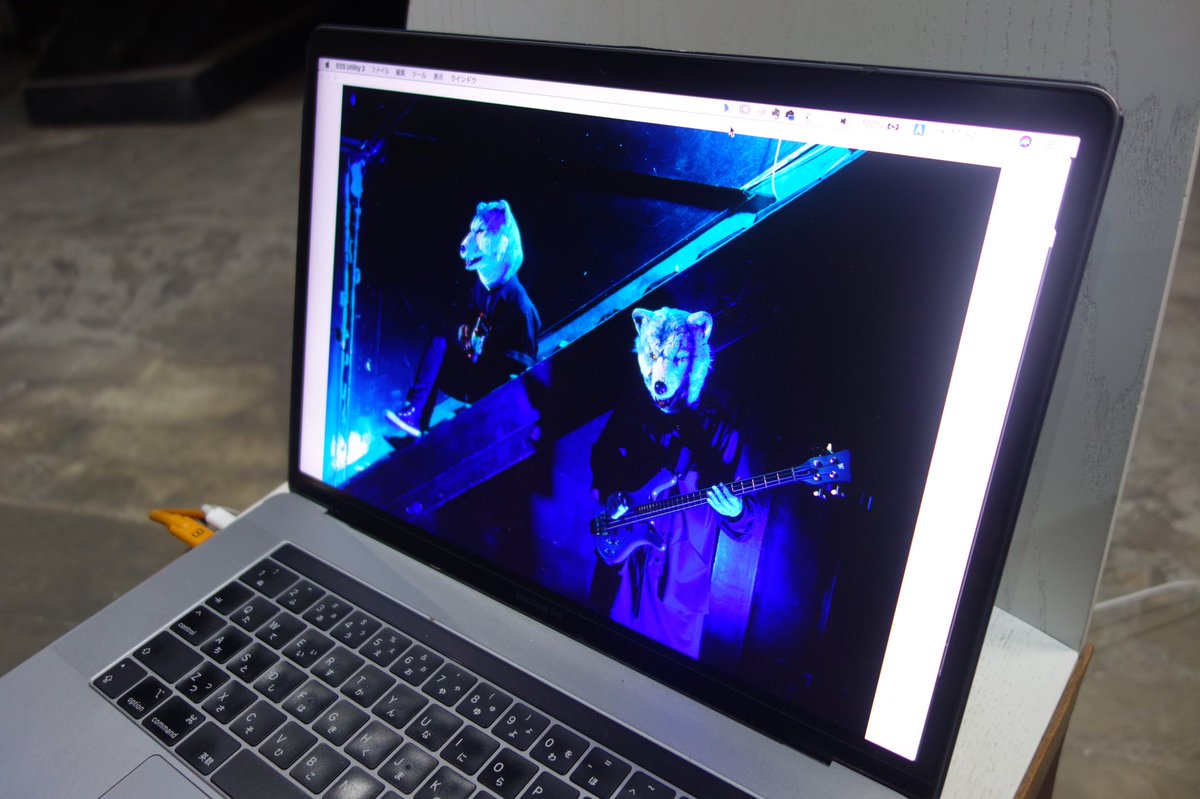GiGS_Official's tweet photo. 【🐺GiGS1月号/11月27日発売🐺】
MAN WITH A MISSION
Kamikaze Boyさん&Jean-Ken Johnnyさん
大特集の予告ツイートも今日で5日目🖐
今回は結果膨大な文字数の特集になってますので、隅々までご熟読下さいね‼️
明後日発売の1月号を是非チェック🤩
#MWAMGiGS01
#BCW1_MWAM
https://t.co/tg4gyNXt3E https://t.co/8GHuuaQWxC