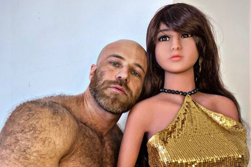 Bodybuilder takes second sex doll wife on lavish honeymoon after first one broke 