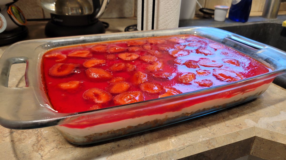 gracefaceRQM's tweet photo. @midwestern_ope And here I was thinking strawberry Pretzel jello was a secret family recipe... 😄 https://t.co/UX1H9WdBsE