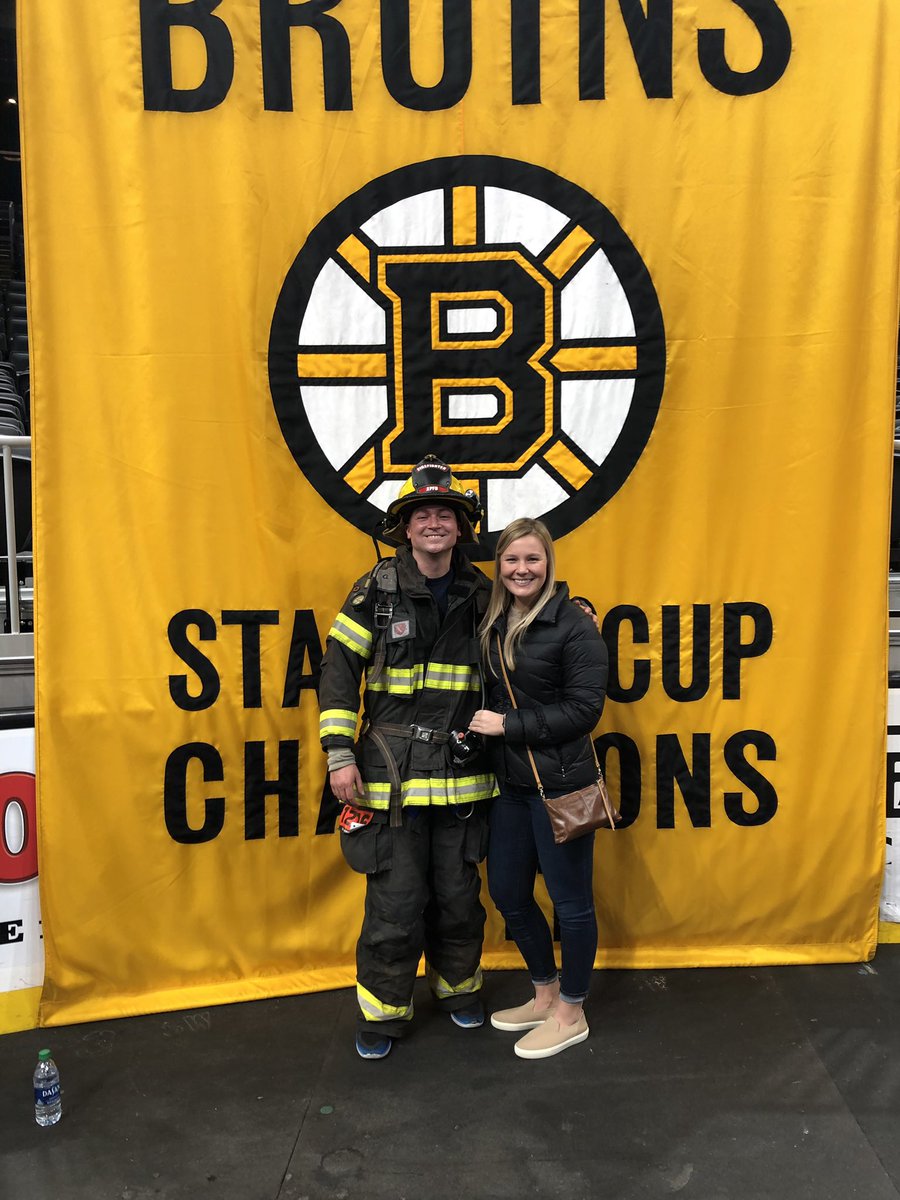AdamMaroney's tweet photo. Love the Bruins and can’t wait to run the bfit challenge this year again! Hope for some more Bruins to run!!! https://t.co/haeOxVrENj