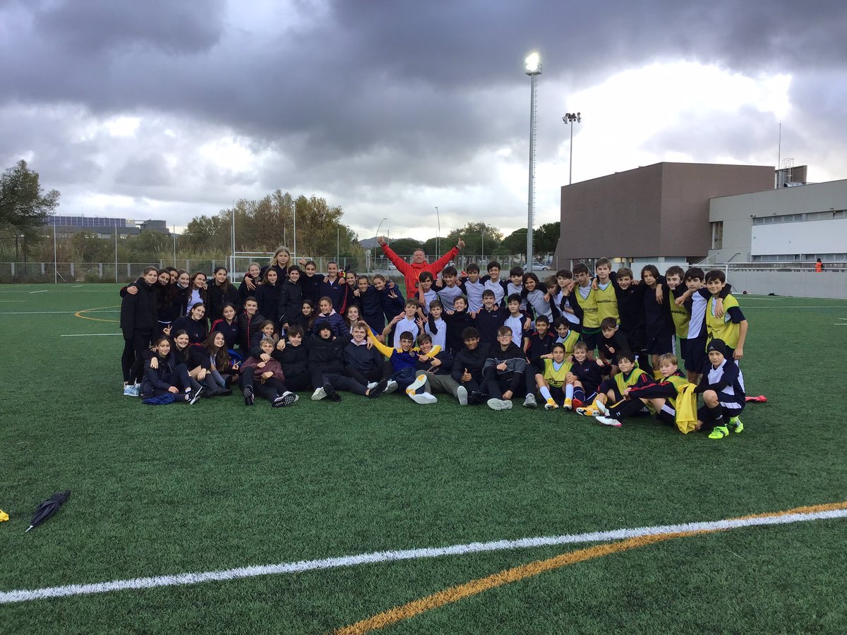 BSBSportPE's tweet photo. Amazing BISA Football tournament held here yesterday, with our Y9 Boys &amp; Y8 Girls both winning their tournaments. Thanks @ASBschool @SekCatalunya for making it a great day, not even torrential downpours could spoil the sporting fun! #Cognitaway #BISA #LoveSport #CompeteRepeat https://t.co/g4VZp0XJlR