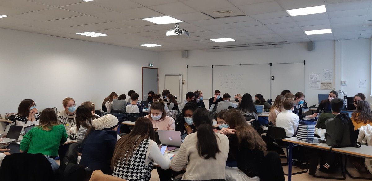 Démarrage du whorkshop entre les étudiants du Master Design/prospective design de l'Université de Saint Etienne et du Master 2 Droit de la PI de l'Université Lyon 2 pour un échange #design