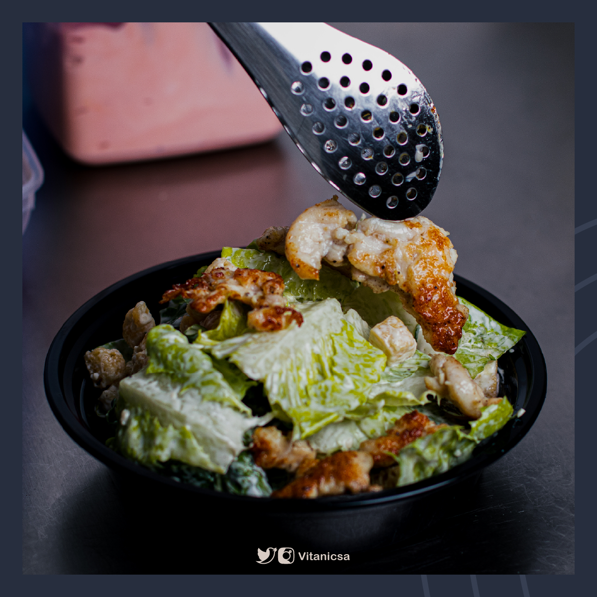 سلطة السيزر مع الدجاج، طعمها جبار وترضي ضميرك🤍
#فيتانك #سلطة_سيزر