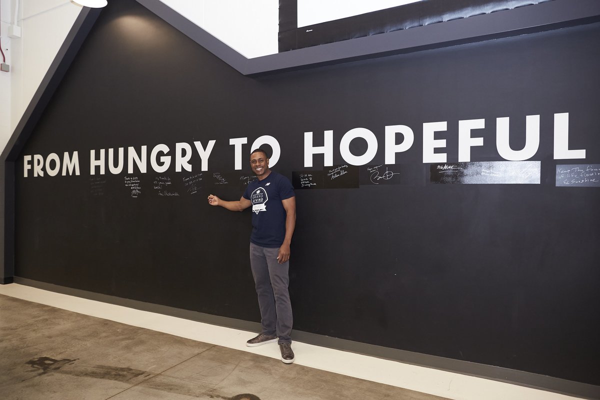 cgrand3's tweet photo. This #Thanksgiving we’re thankful for Grand Giving’s generous supporters. 

Thanks to you, the @FoodDepository and @ILFoodbank can provide food and hope for our neighbors in need. 

Less than one week left to donate. Visit https://t.co/rsyh2maGV1 to see how you can help! https://t.co/k4P9AG3HVp