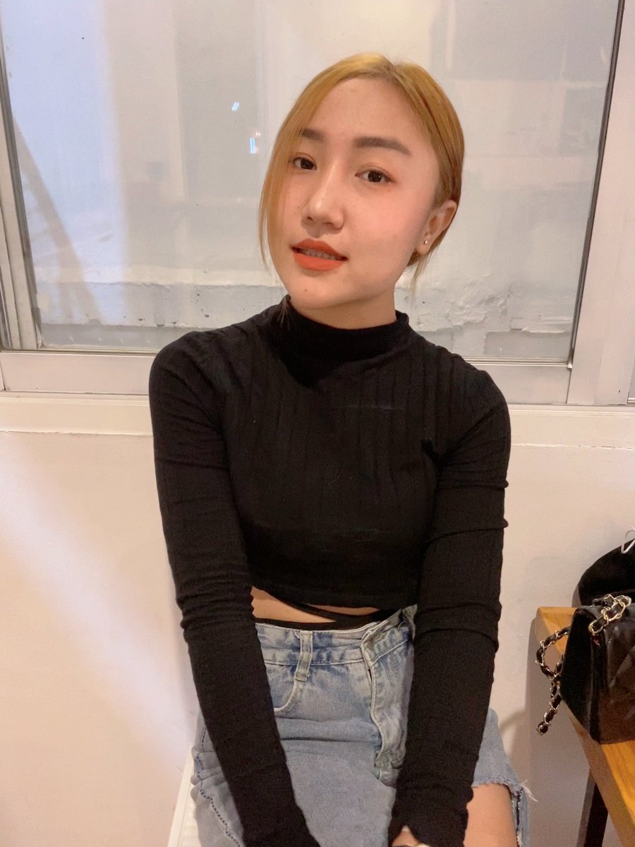 Mkcpp1997's tweet photo. อย่าเอาแมวมาล่อนะคะ เดี๋ยวกูจะล่อเจ้าของแมวด้วย 😂😻 #แคปชั่นอ่อย #สาวเชียงใหม่ https://t.co/Epvpi6P1hR