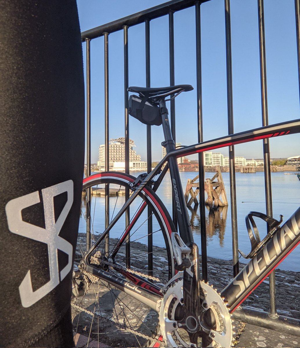 𝗕𝗹𝗮𝗰𝗸 is the new 𝗕𝗹𝗮𝗰𝗸

(No, it's not another black Friday post!)

Our 𝗧𝘄𝗲𝗻𝘁𝘆 𝗢𝗻𝗲 bib shorts are match with any jersey or bike regardless of colour. We obviously think they look best with our 𝗧𝘄𝗲𝗻𝘁𝘆 𝗢𝗻𝗲 jersey though!