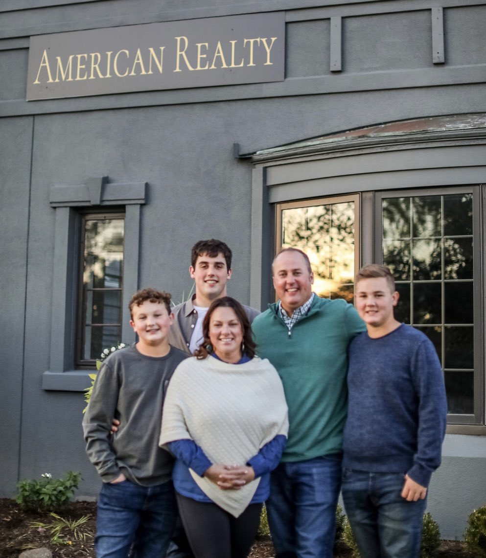 _AmericanRealty's tweet photo. Happy Thanksgiving from our family to yours! Enjoy today, tomorrow and the rest of the holiday season! 
🍁💛🦃#thankful #amreal #realestate #sycamoreillinois #sycamoreil #dekalbcounty https://t.co/YDxAb1kToB