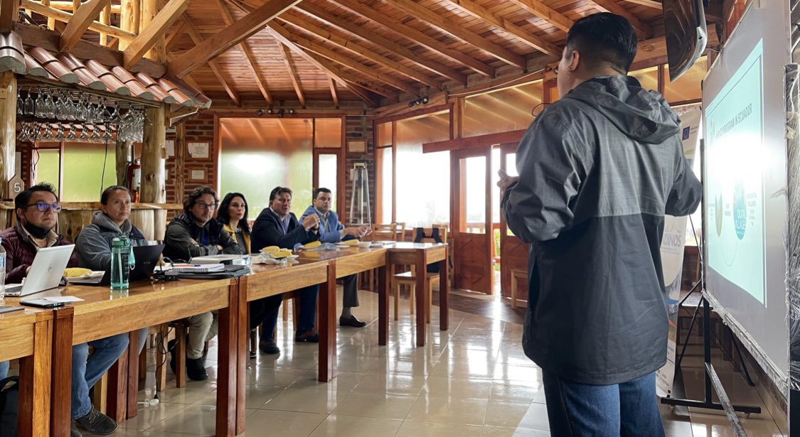 HeavenSproutInc's tweet photo. Visitamos junto con #FaoEcuador  y #CropinTech 
Analizamos juntos oportunidades de digitalizacion e innovacion que permitan generar mayor eficiencia en practicas agroproductivas, contribuyendo a fortalecer medios de vida y la conservacion del ecosistema. https://t.co/auuwQaq1mX