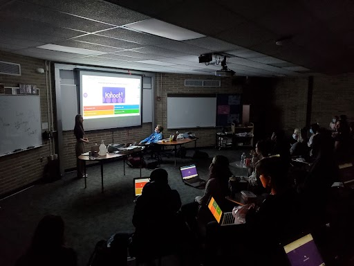 wcc_pv's tweet photo. Hey WCC🌎 Thank you so much for coming out to our Thanksgiving meeting! Learning about different cultures and playing Kahoot was so much fun! We're so thankful for all our members and hope to continue engaging with you throughout the year. Happy Thanksgiving! https://t.co/uVpGUnLuNP
