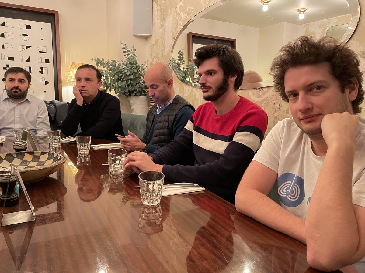 off7_'s tweet photo. 📆 Pour la 1ère édition de nos CTO Lunchs, nous avons reçu @jlemoine_algo, cofondateur et CTO @algolia. 🚀
🎯 Rassembler des CTO des différentes promo de #OFF7 pour échanger autour de leurs problématiques métier et challenges du moment.
Vivement la prochaine édition ! 🤩 https://t.co/PlRjOCEhNJ
