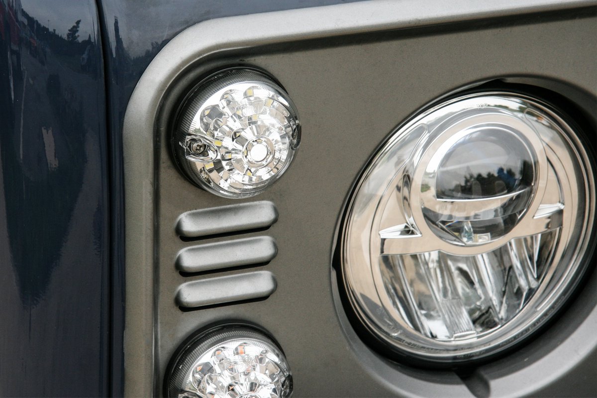 While stocks last Defender combined DRL/side light reduced from £199 to £120 
ow.ly/fMRt50GWtsL