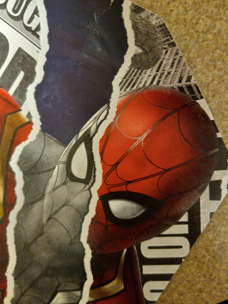 BingeWatchThis_'s tweet photo. Looks like Tobey Maguire's Spider-Man's head can be spotted on this official new #SpiderManNoWayHome promo flyer. (Via: @Dominic_Kravitz) https://t.co/cqux18DfaV