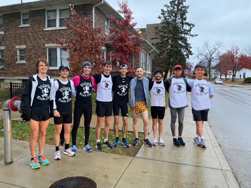 Vilardo_TC's tweet photo. Happy thanksgiving! The black squad got the victory at the annual Bloomington bagel company turkey trot! Paul Rushton with the W followed closely by the “bad boy” Isaac Bentz! #Thanksgiving #VTC #reunion https://t.co/S8xGxFjtBu