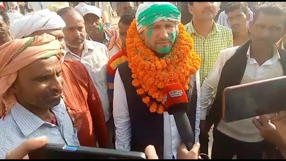 gudduryadav's tweet photo. ग्राम पंचायत  राज  #हेतनपुर_माधोपुर से भावी  प्रत्याशी #पंचायत समिति  एवं  युवा  नेता!! बच्चु  कुमार  राय  उर्फ ( भुअर  यादव ) #हेतनपुर_माधोपुर  की  जनता  ज़िन्दाबाद
#bhaibachchukumar 
#bachchukumarray https://t.co/XnJ8o5bvXp