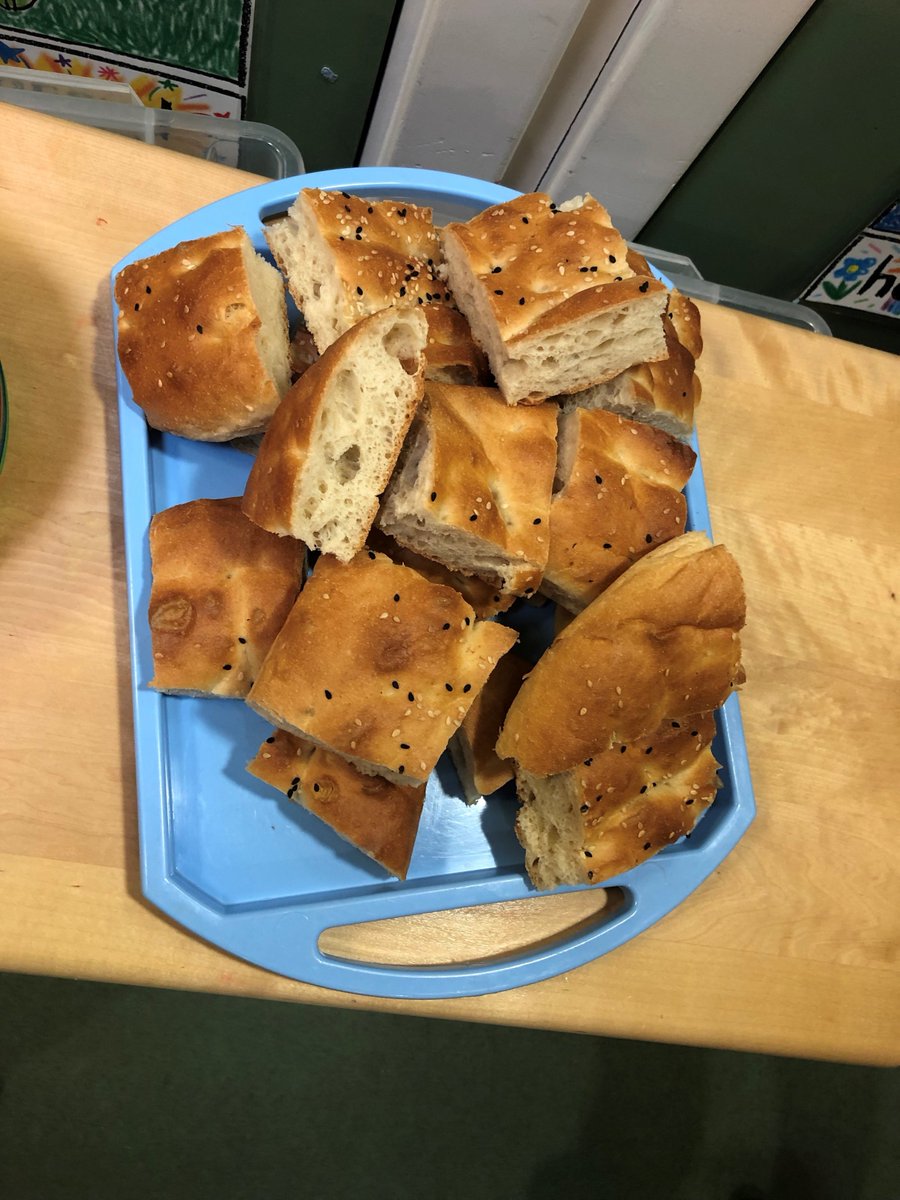 HannahDakinARC's tweet photo. Great morning visiting a Cook and Eat Session at @FloraGardensCC. This session is designed for Rose Voucher Families to share healthy recipe ideas. Today we made a traditional Sudanese dish.@AlexRoseCharity https://t.co/2lyENIrZYL