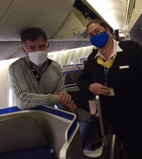 datani's tweet photo. Premium services agent Emma with  Mr Maxwell 1k celebrating  your 20 year MP anniversary with @united🎉.Thank you for flying with us and we look forward to seeing you soon.#beingunited @weareunited @emmamar55245361 @UALondonLegends @CarlaOReillyUA @ammyheathrow https://t.co/PiurXs7EYj