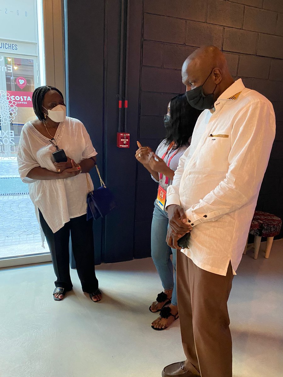 Nous avons été honorés d'une visite de S.E.M. <a href="/ToureAni/">Lansine Ani Toure</a>, Ambassadeur de la #Guinée au #Qatar. Il a félicité toute l’équipe pour le travail abattu et apprécié l’hommage rendu sur le pavillon à sa mère, Jeanne Martin Cissé, 1ère femme à présider le Conseil de Sécurité des <a href="/UN/">United Nations</a>.