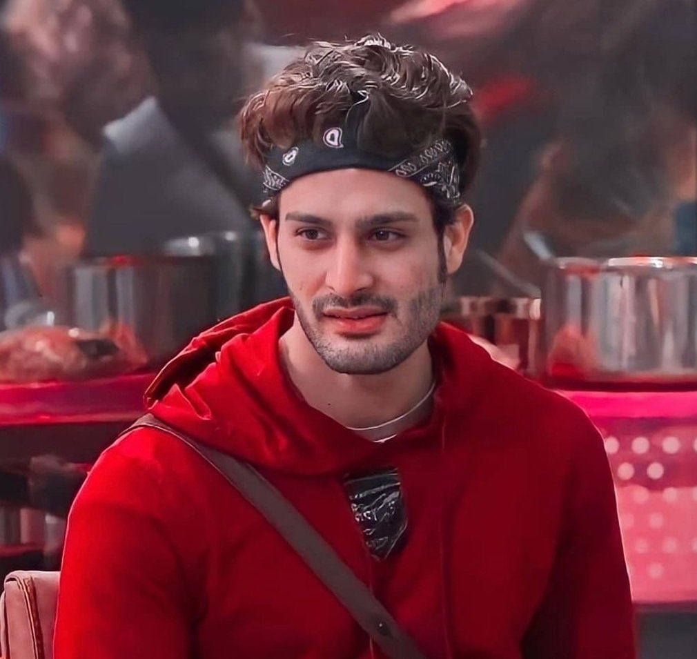 _biggbossfc's tweet photo. Who are you supporting in this war?

RETWEET🔄 #UmarRiaz
Like❤️ #PratikSehajpal

#BiggBoss15 #Bb15 https://t.co/unI2q2or09