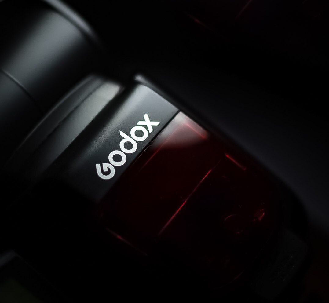 SAMphotographi's tweet photo. Portraits of my 2 babies 😊📸 #photography #speedlight #godox #cameraflash #productphotography https://t.co/xpLOWAKn84