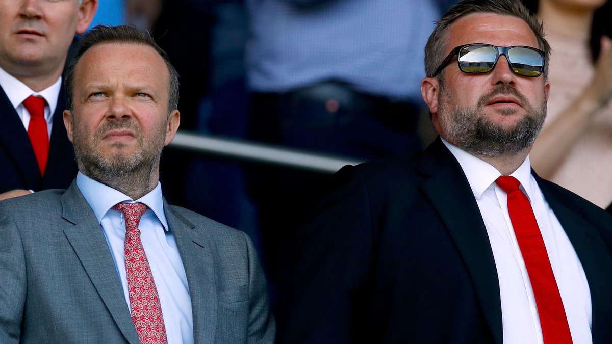 Footballs biggest clowns & not even a protest from us fans, these people are again deciding our clubs future, 2 bankers who wouldn’t know a football even if Ronaldo smacked them with one #GlazersOut #WoodwardOut #ArnoldOut #JudgeOut